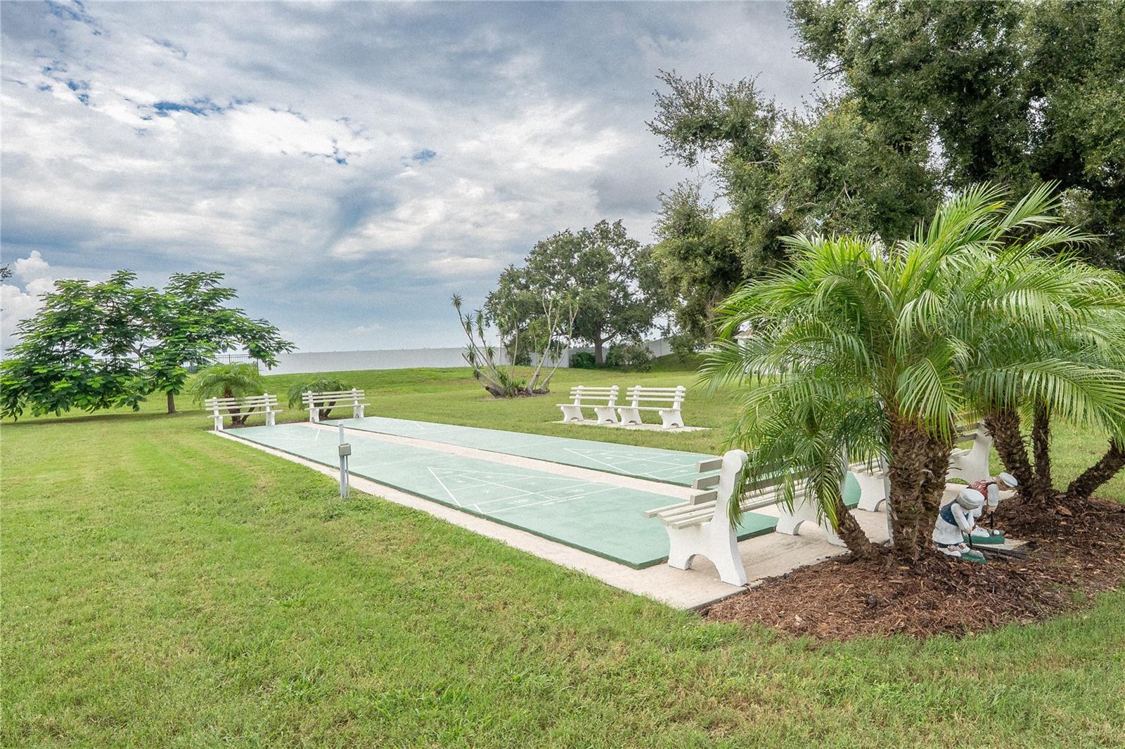 ROLLING GREEN GLF VILLAGE I - Residential Lease