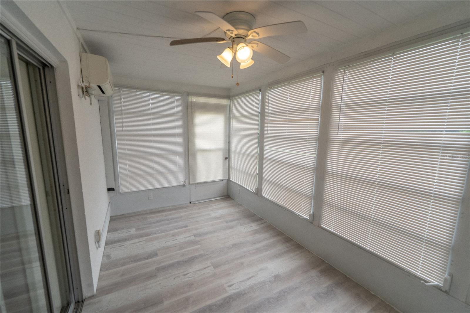 ROLLING GREEN GLF VILLAGE I - Residential Lease