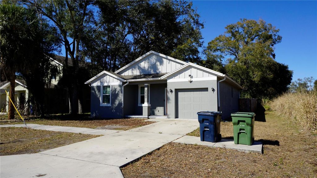 Photo of 2922 E 31st Avenue, Tampa, FL 33610 (MLS # TB8471317)