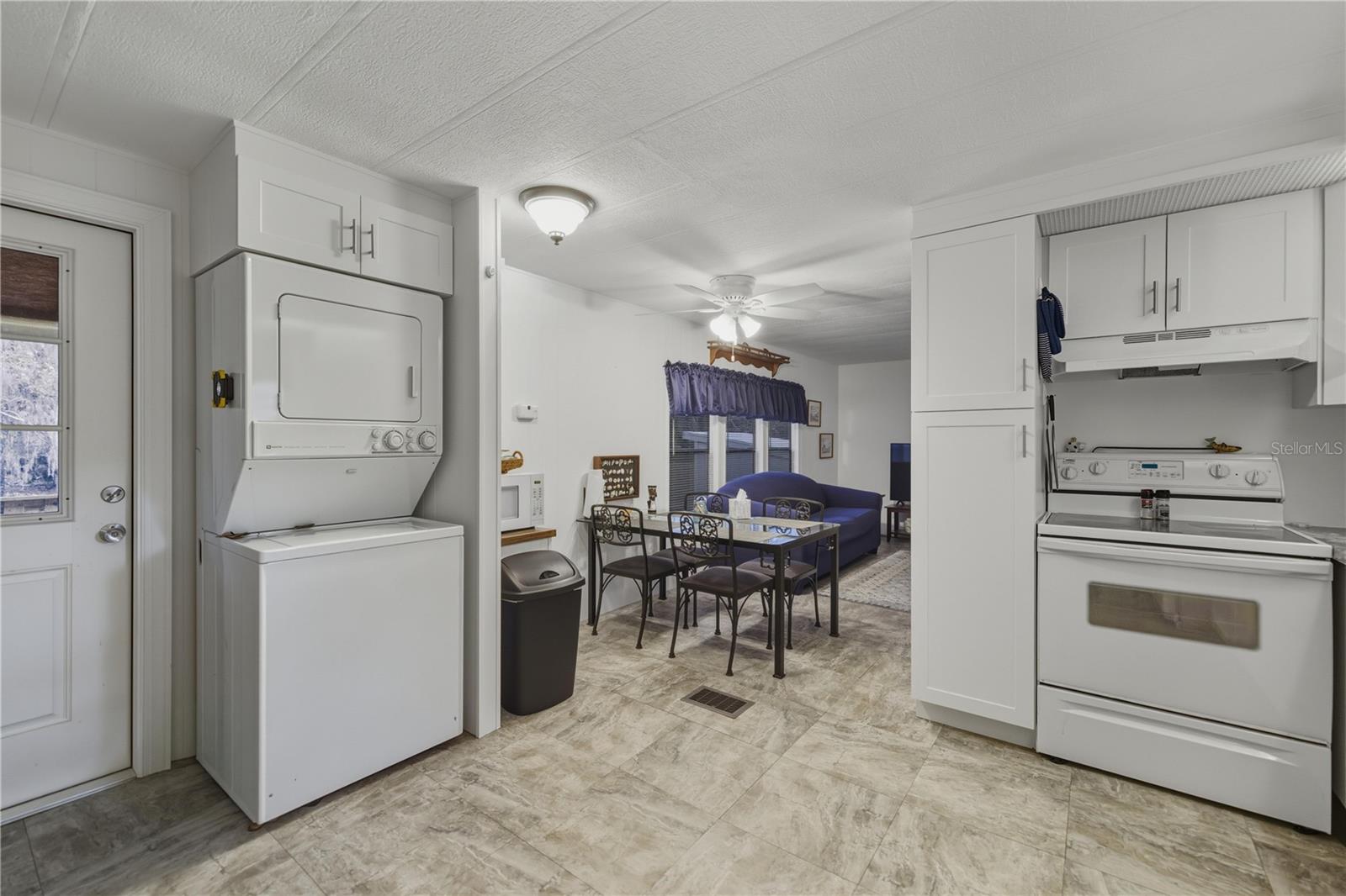 CRYSTAL RIVER OAKS - Residential