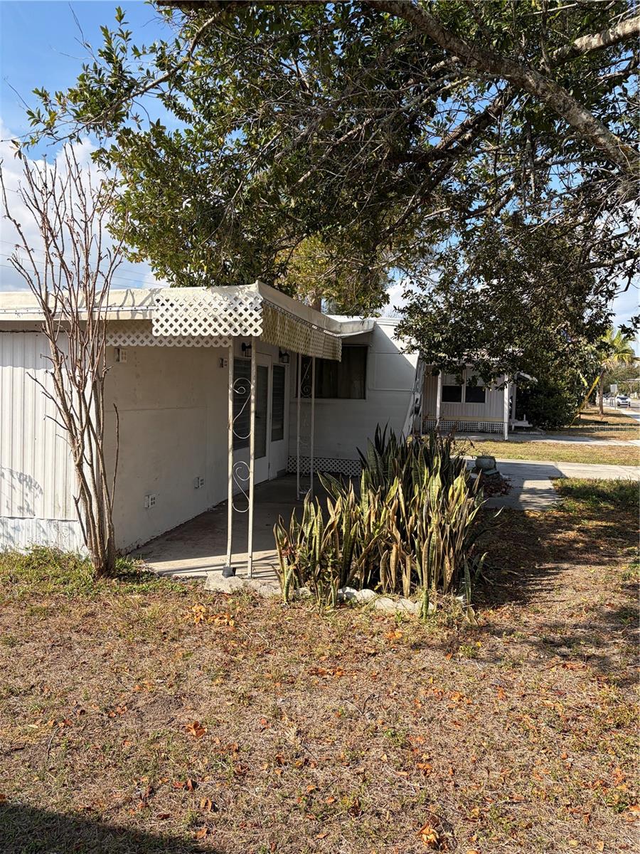 FLORIDA TRAILER ESTATES ADD - Residential