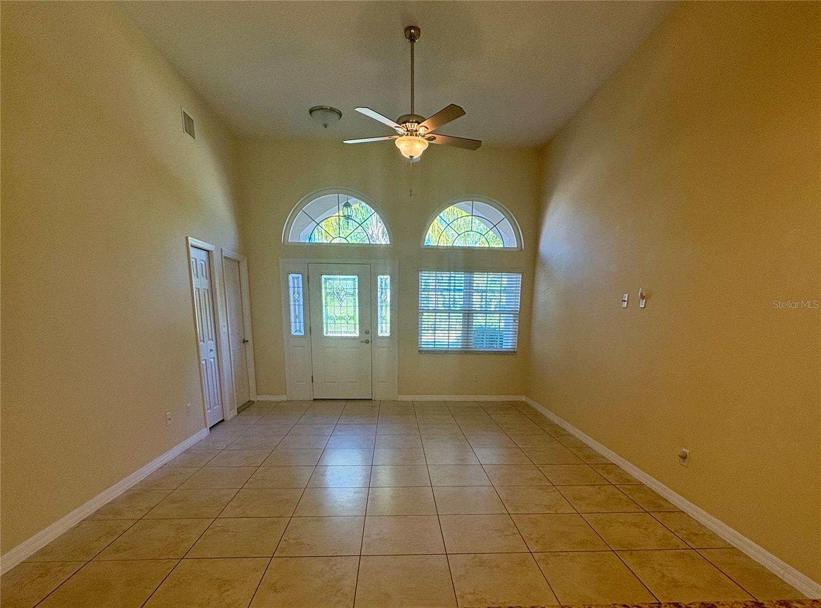 FOREST GROVE BUS CENTER - Residential Lease