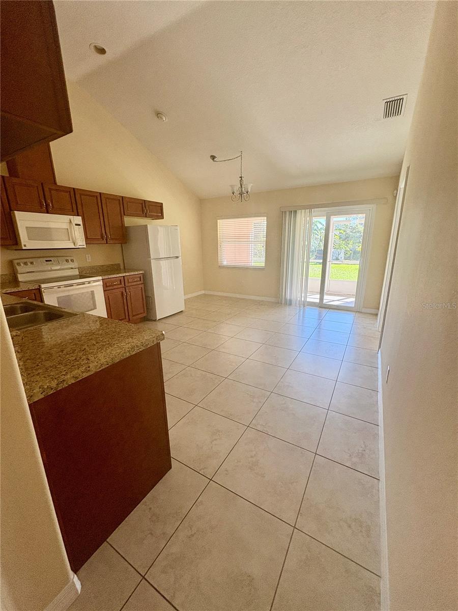 FOREST GROVE BUS CENTER - Residential Lease