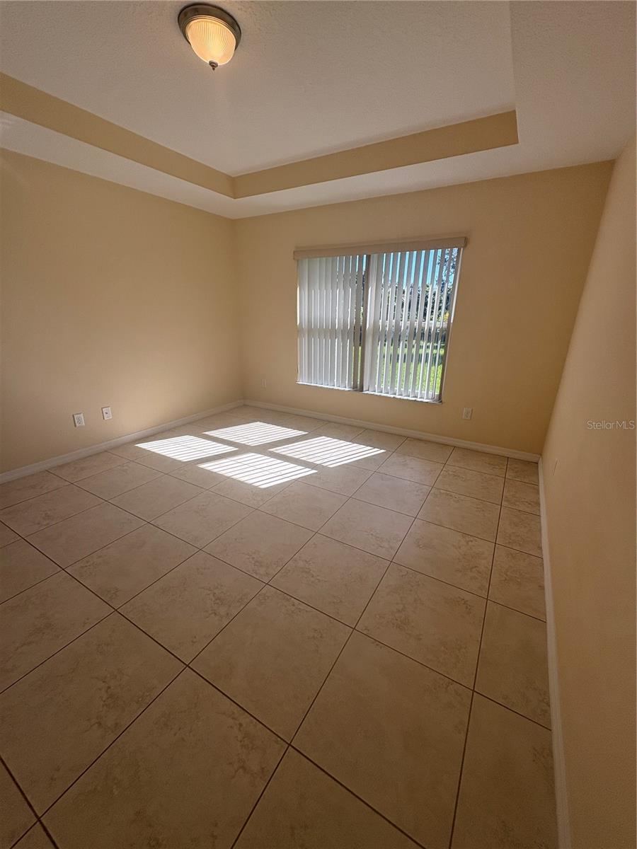 FOREST GROVE BUS CENTER - Residential Lease