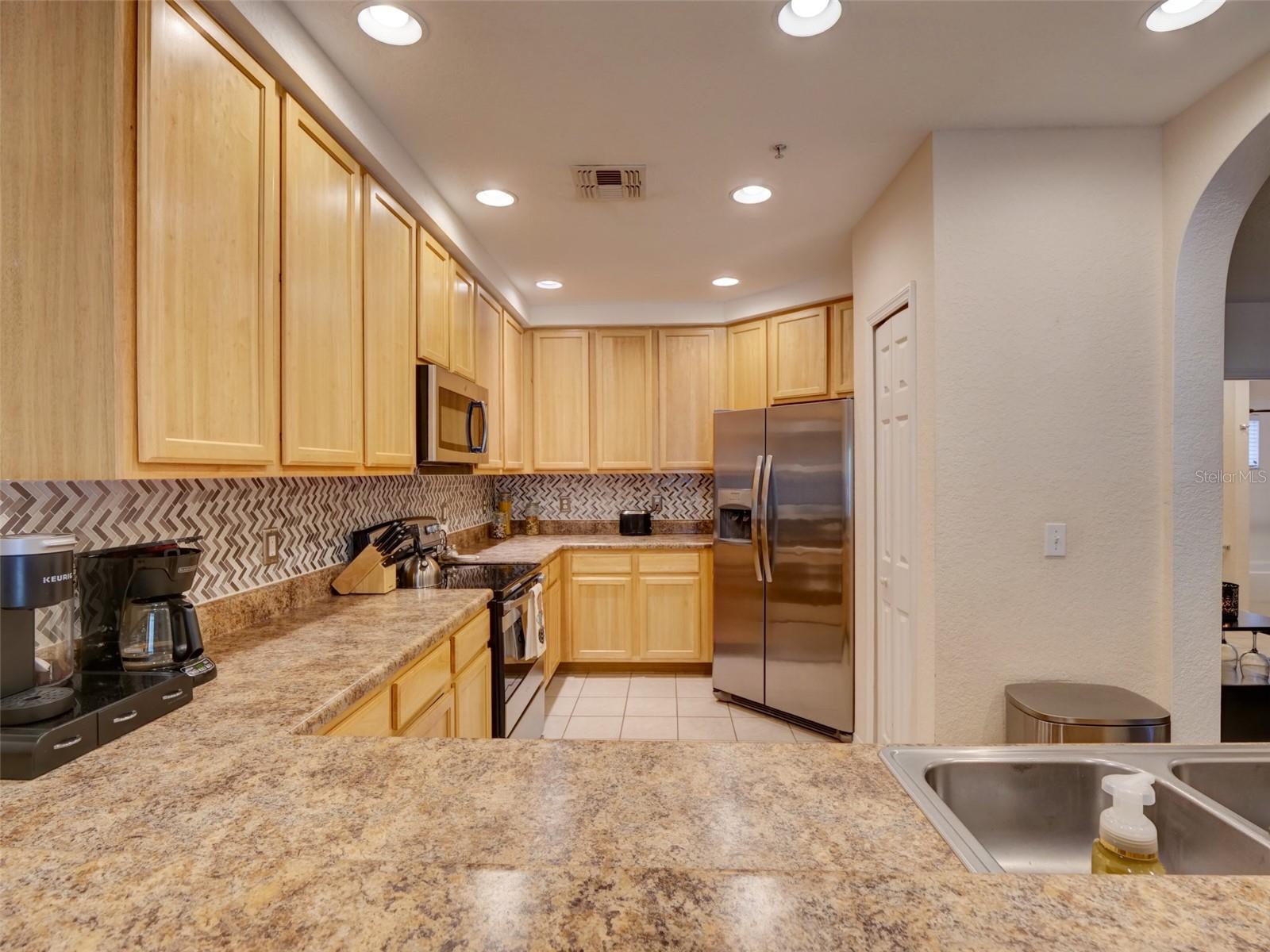 CARIBE COVE PH 04 CONDO - Residential