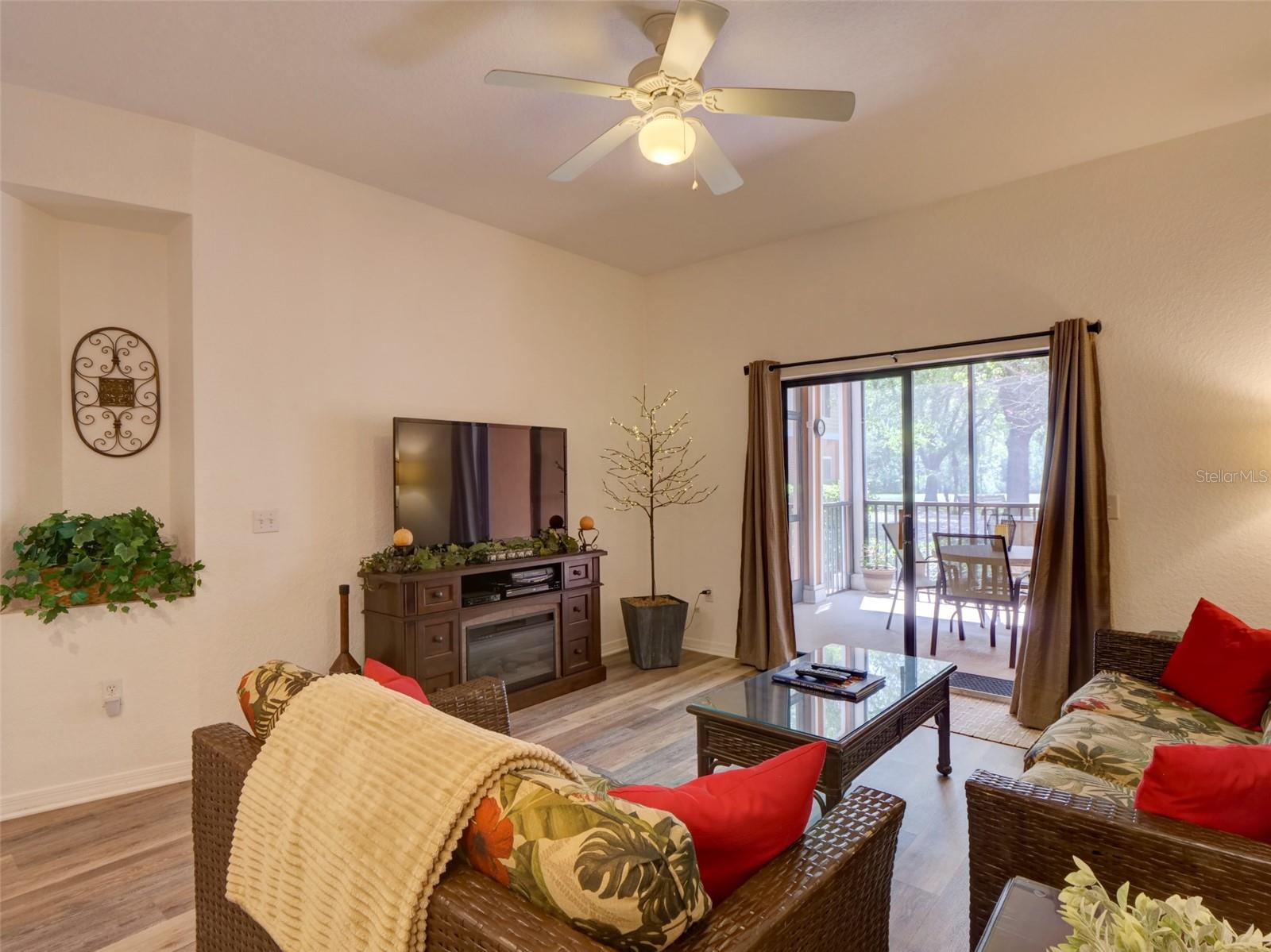 CARIBE COVE PH 04 CONDO - Residential