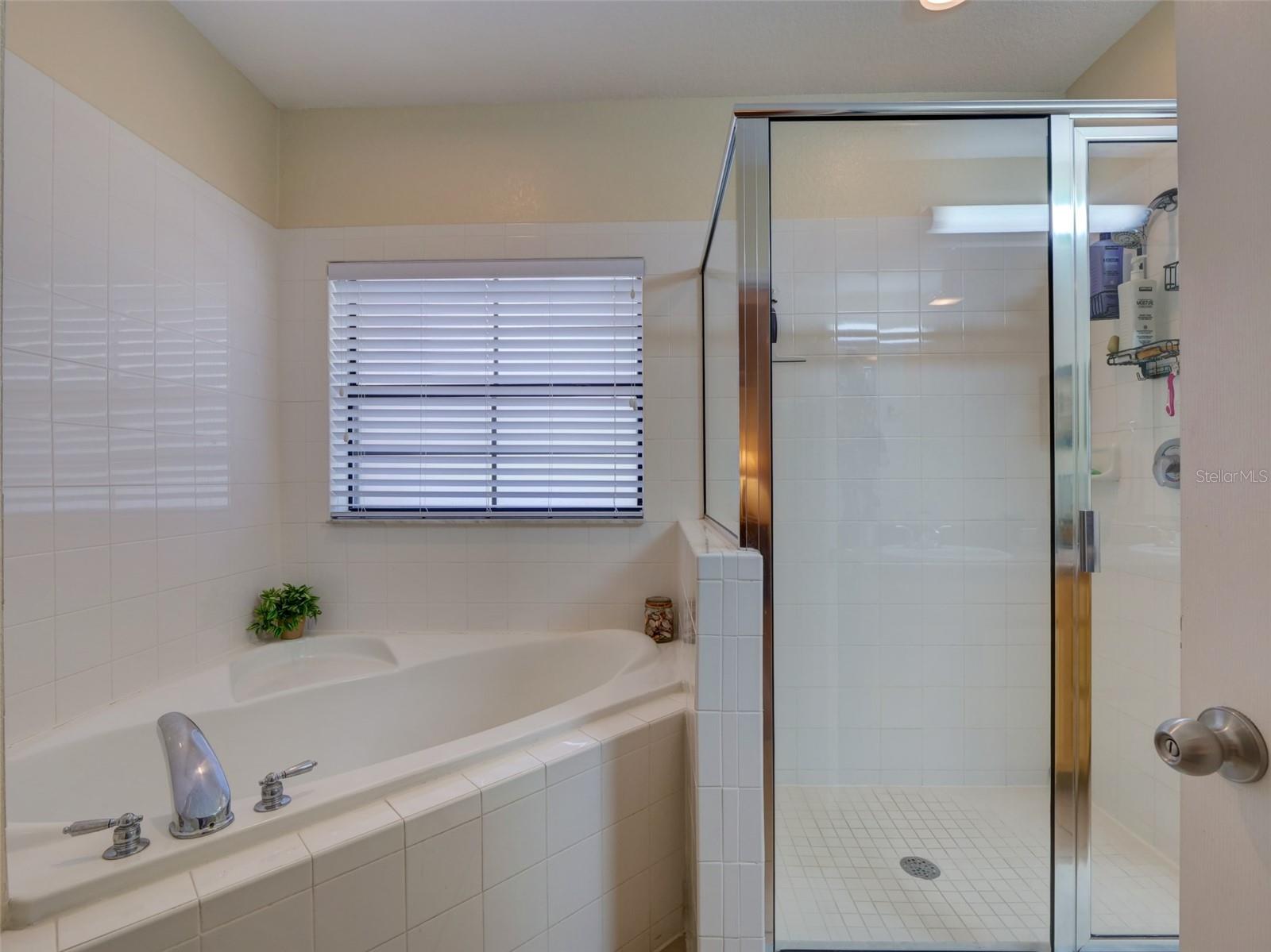 CARIBE COVE PH 04 CONDO - Residential