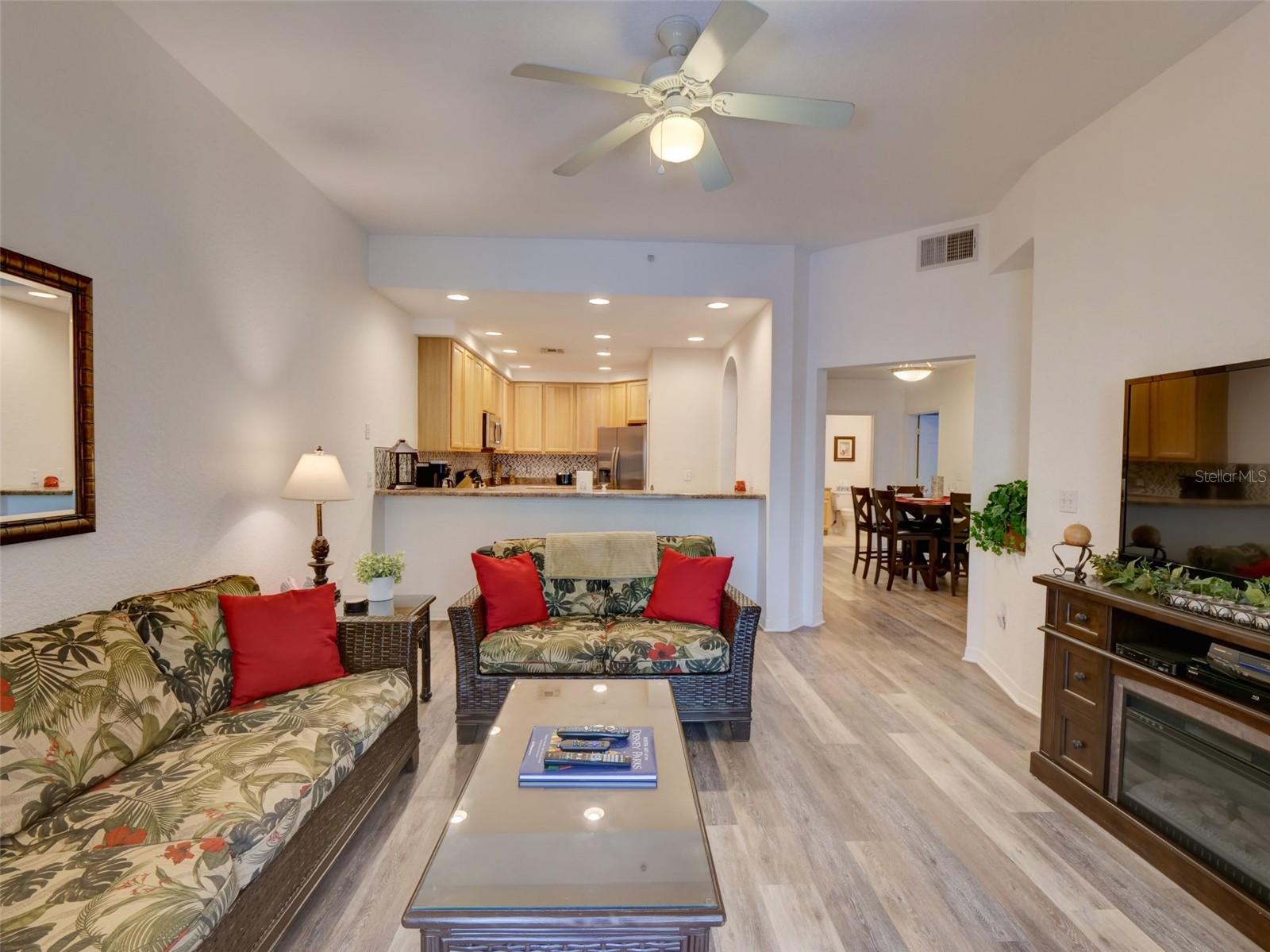 CARIBE COVE PH 04 CONDO - Residential