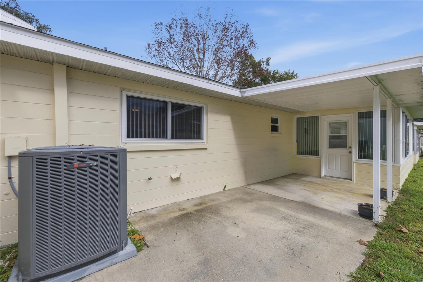 CIRCLE SQUARE WOODS - Residential