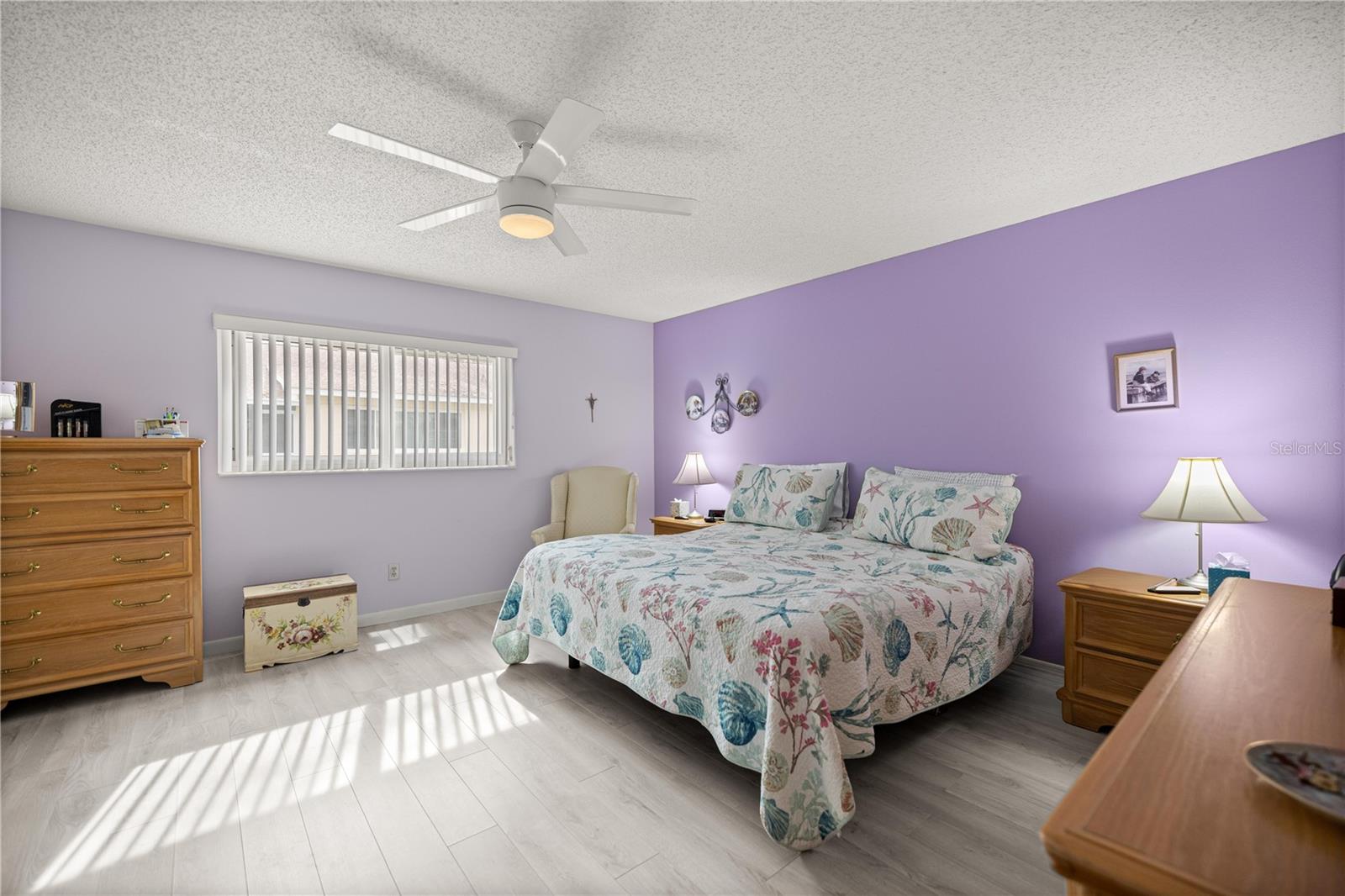 CIRCLE SQUARE WOODS - Residential