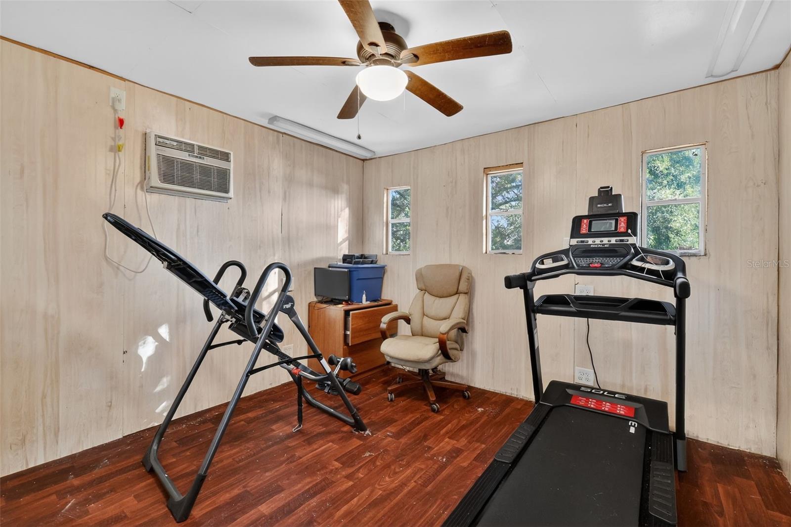 METES AND BOUNDS LEGAL - Residential