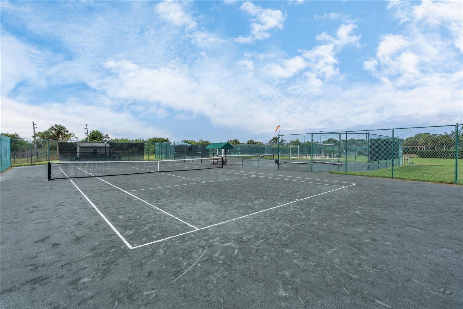 RIVERWOOD - Residential