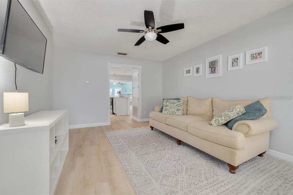 SUTHERLAND, TOWN OF BLK 117, LOT 13 & W 23FT OF LO - Residential Lease