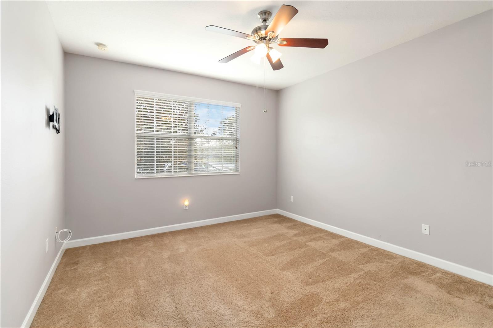 SAVANNAH LNDGS - Residential