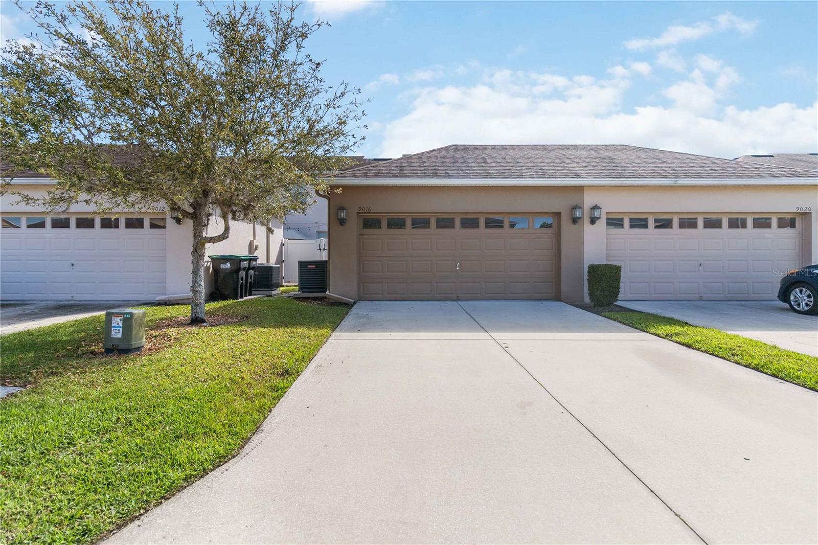 SAVANNAH LNDGS - Residential