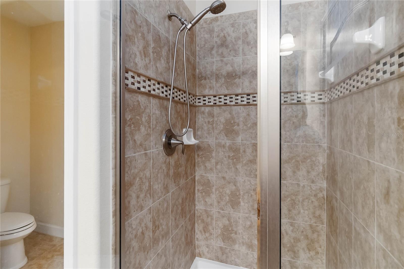 SAVANNAH LNDGS - Residential