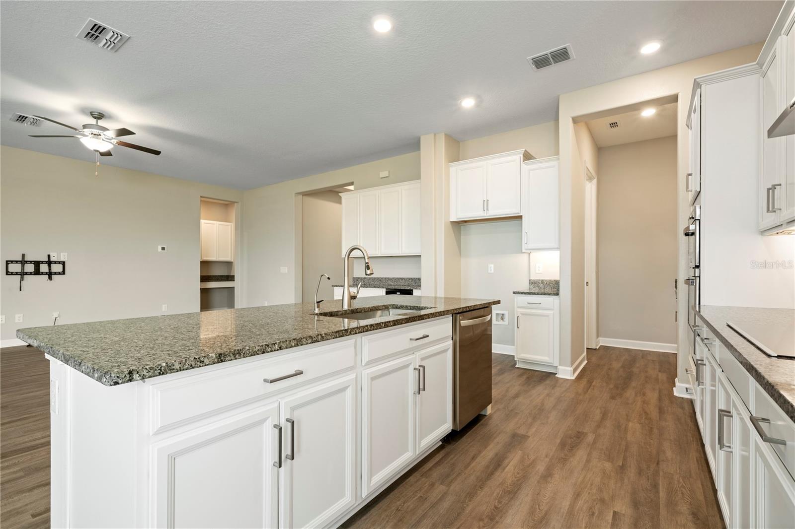 MIRADA ACTIVE ADULT PH 1F - Residential