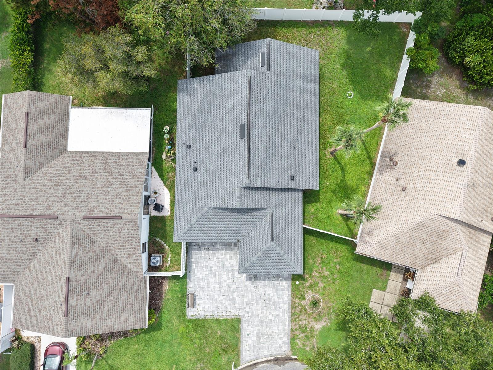 3412 PINEBROOK COURT
