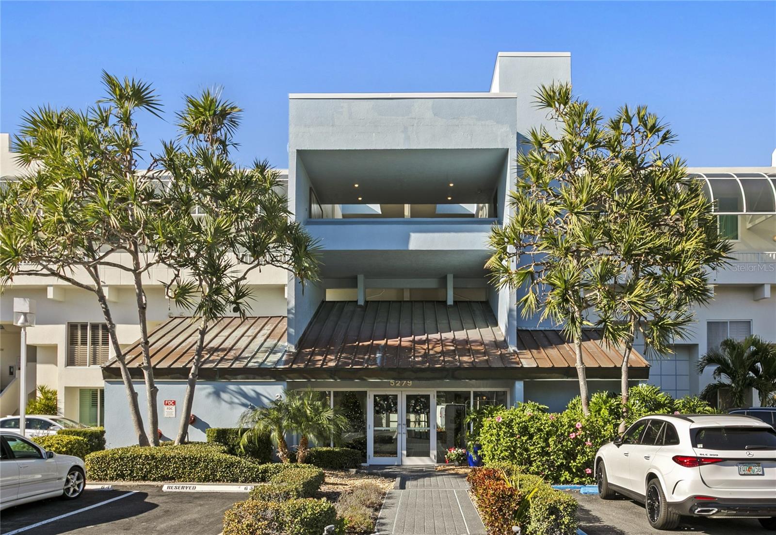 5279 ISLA KEY BOULEVARD S 211