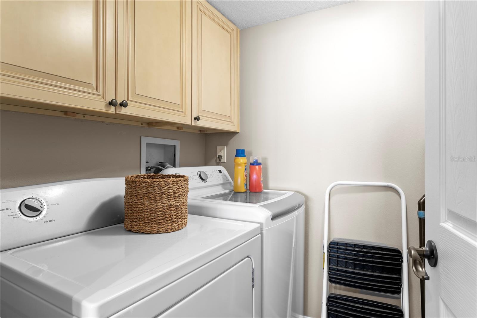 ISLA KEY CONDO - Residential