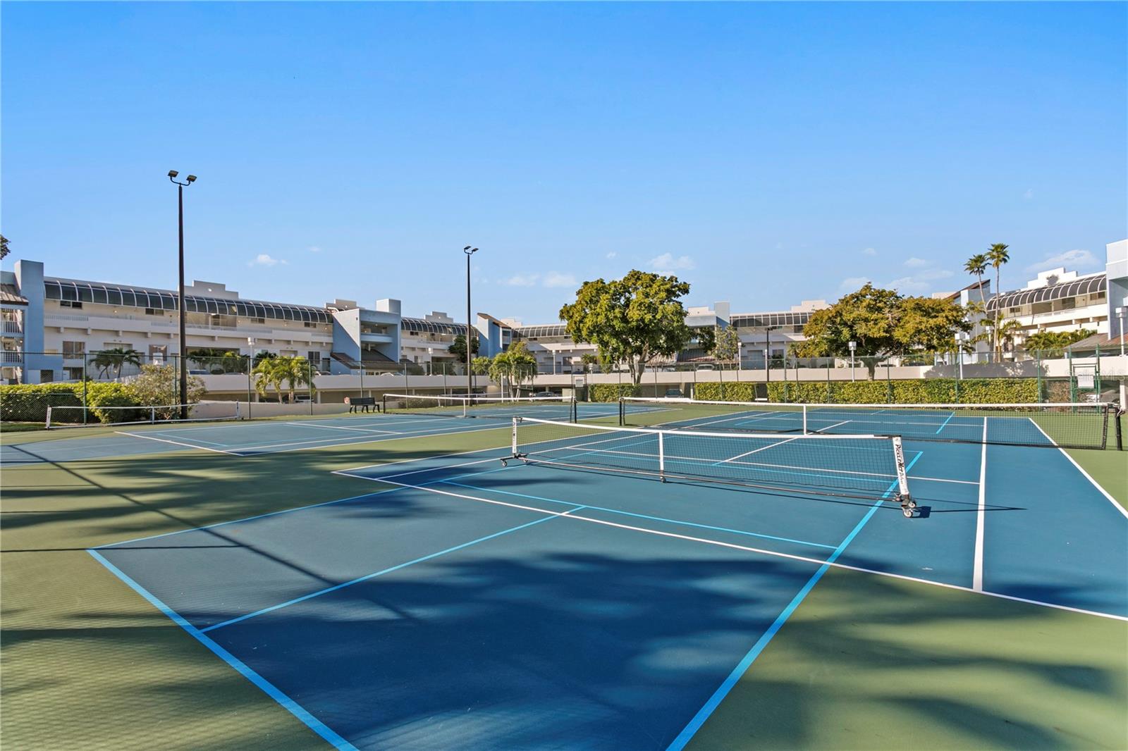 ISLA KEY CONDO - Residential