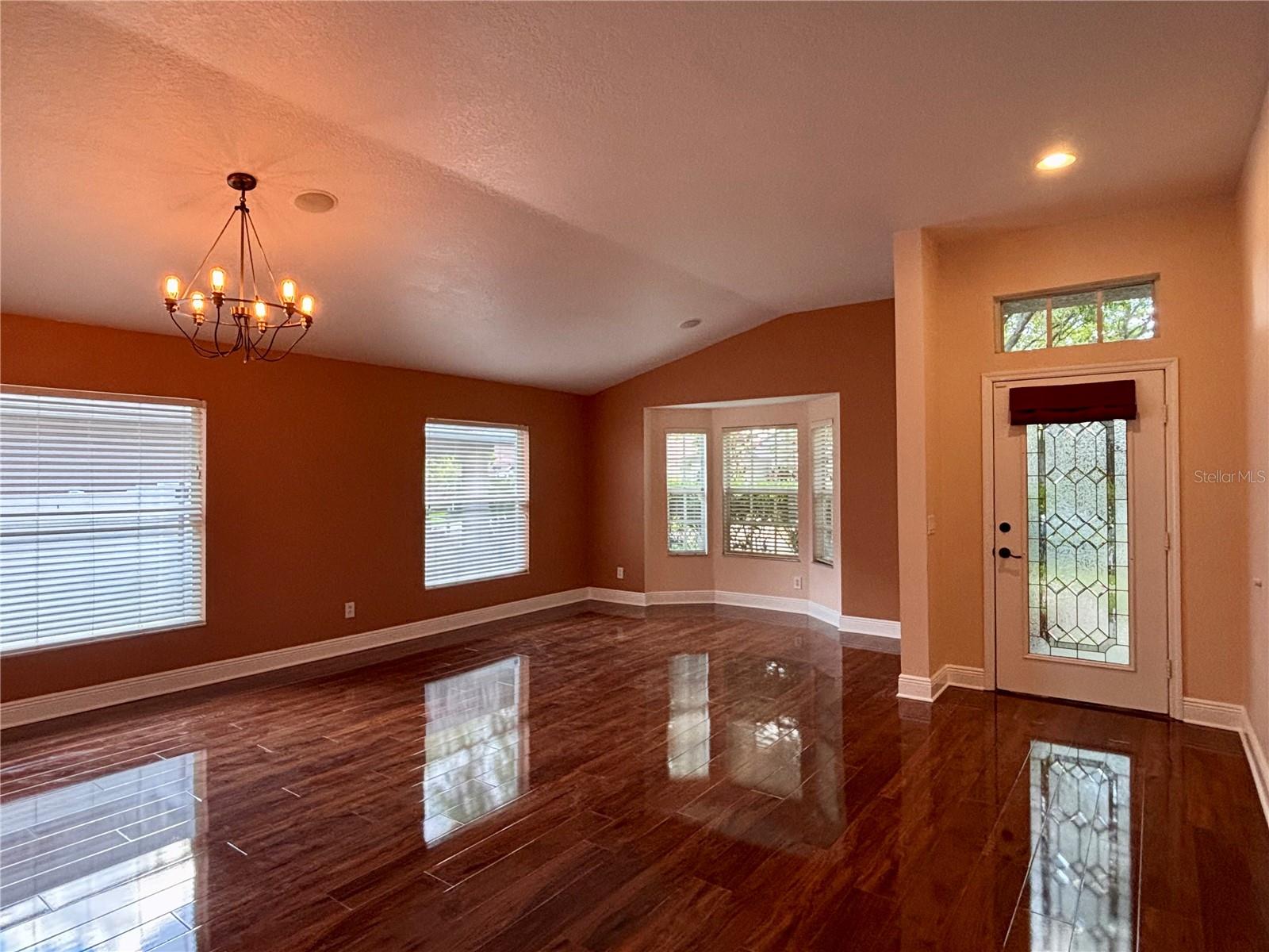 809 STRAW LAKE DRIVE