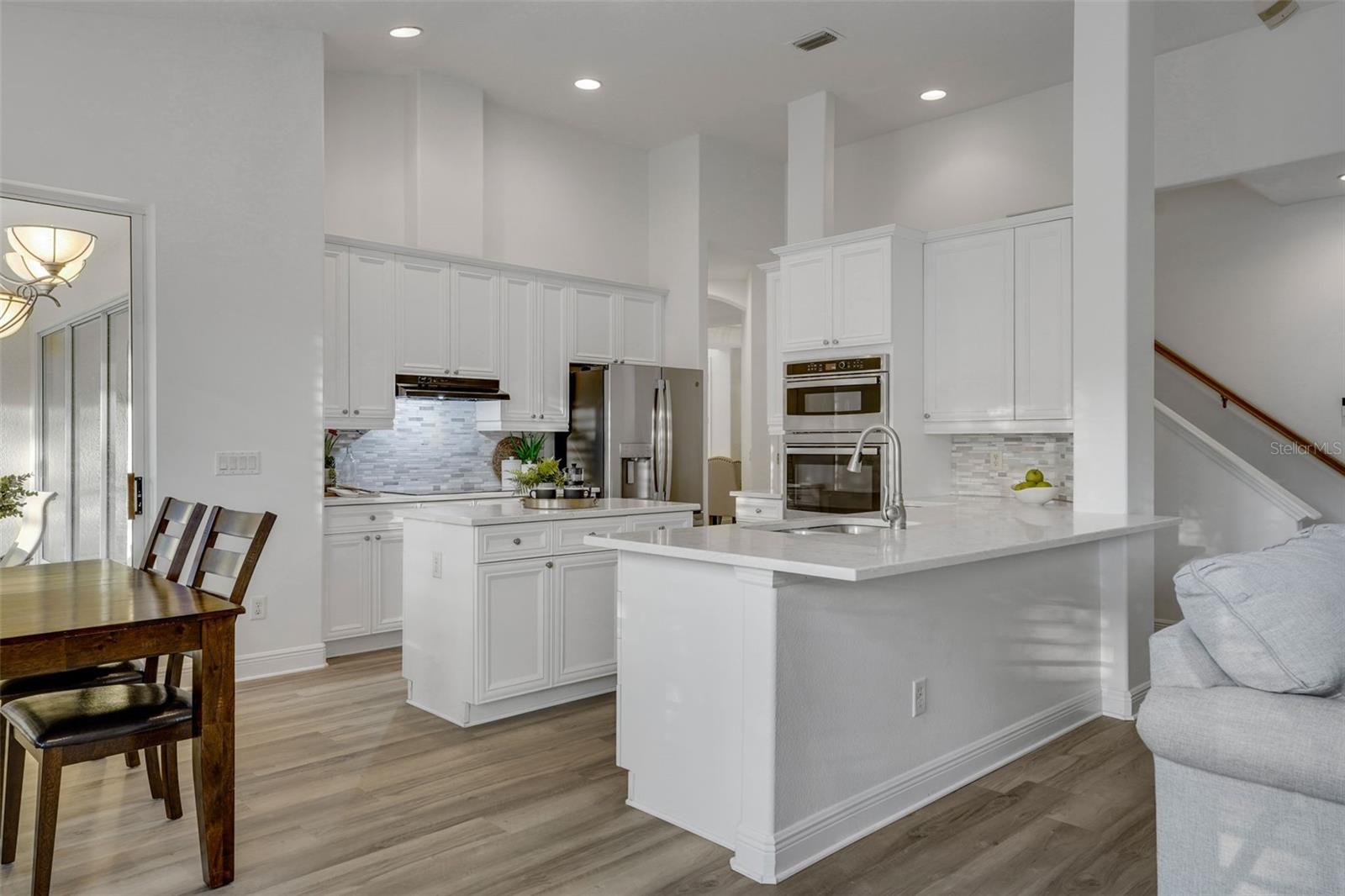 ALAQUA LAKES - Residential