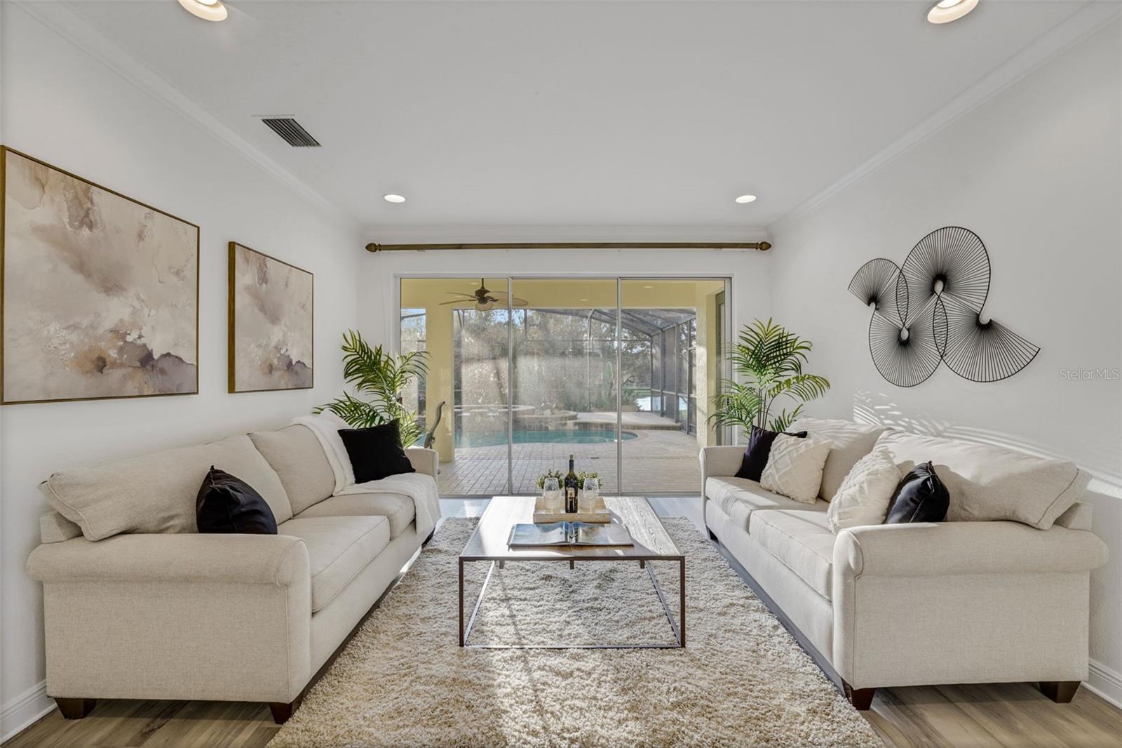 ALAQUA LAKES - Residential