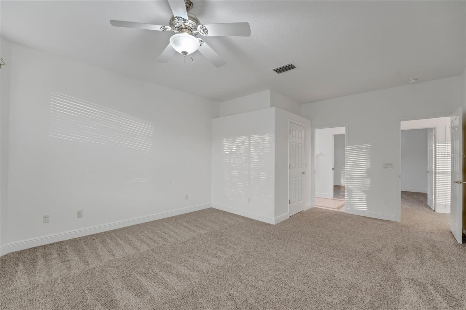 ALAQUA LAKES - Residential