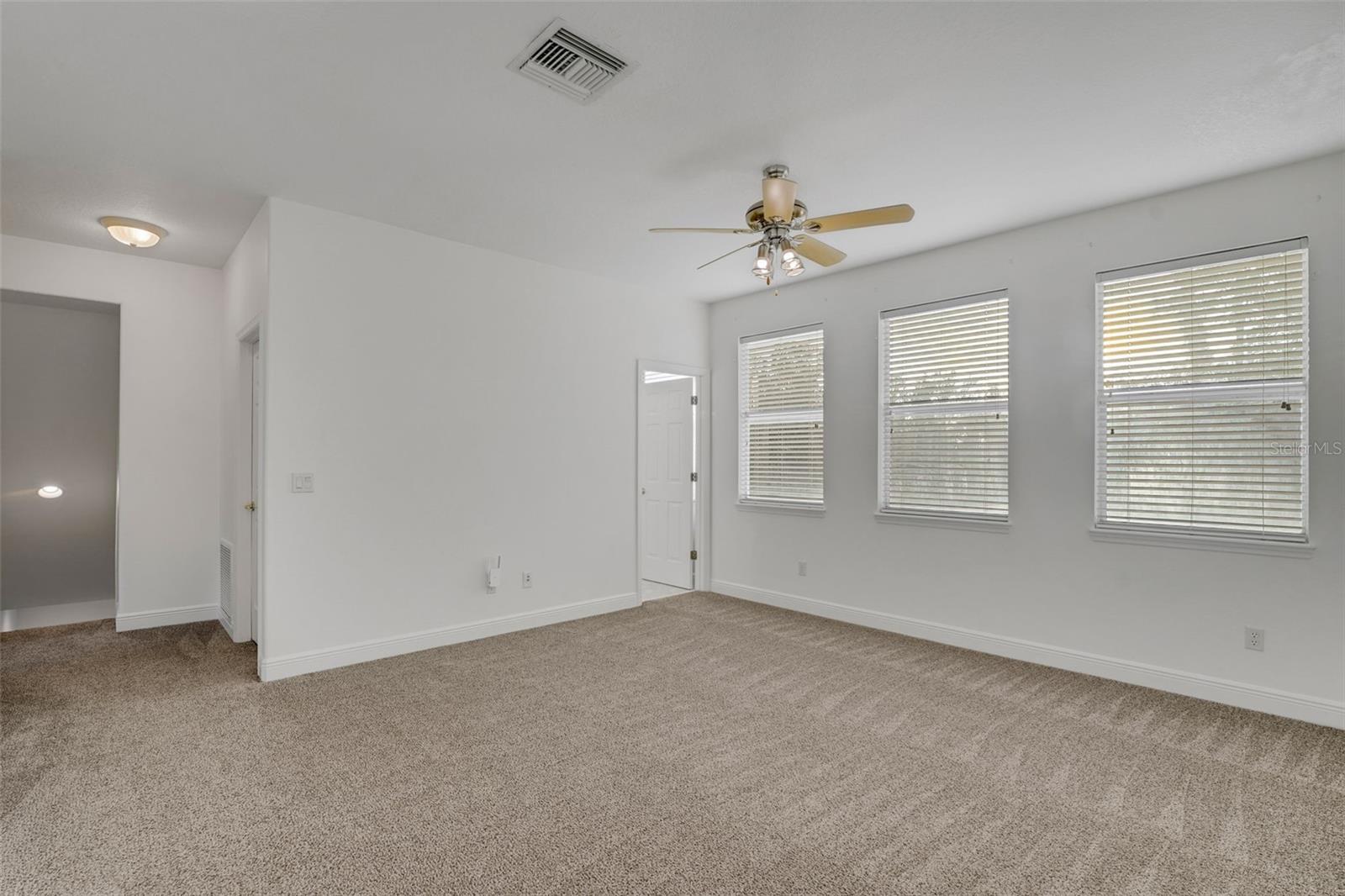 ALAQUA LAKES - Residential