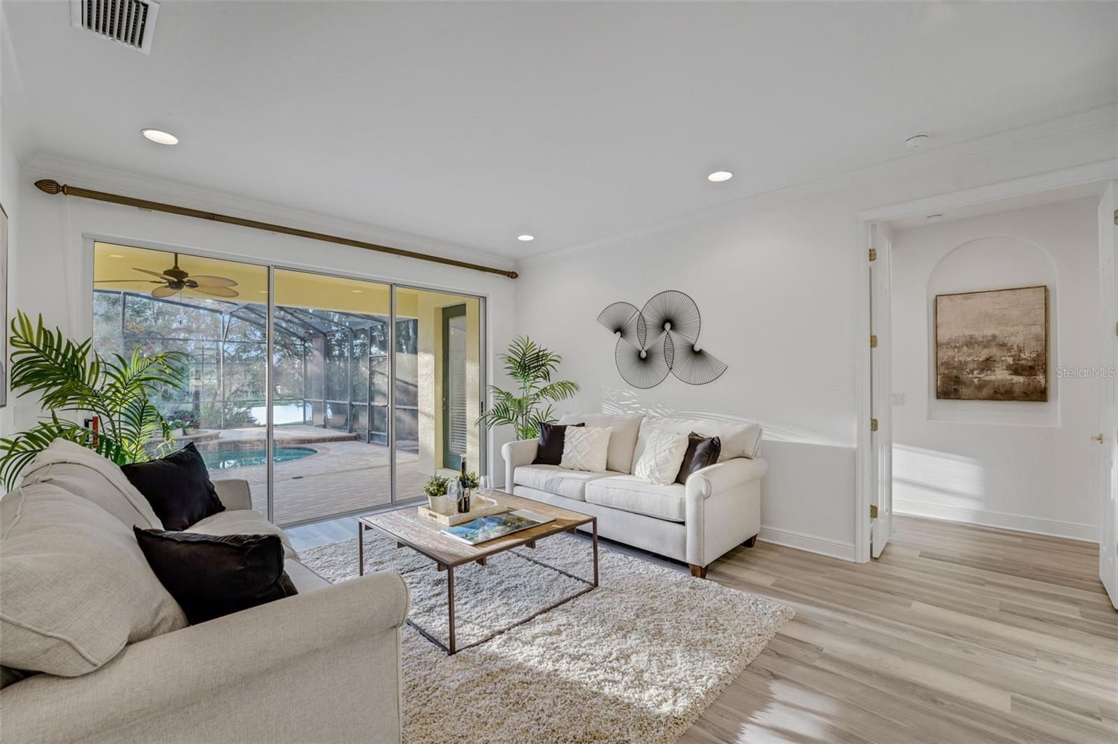 ALAQUA LAKES - Residential