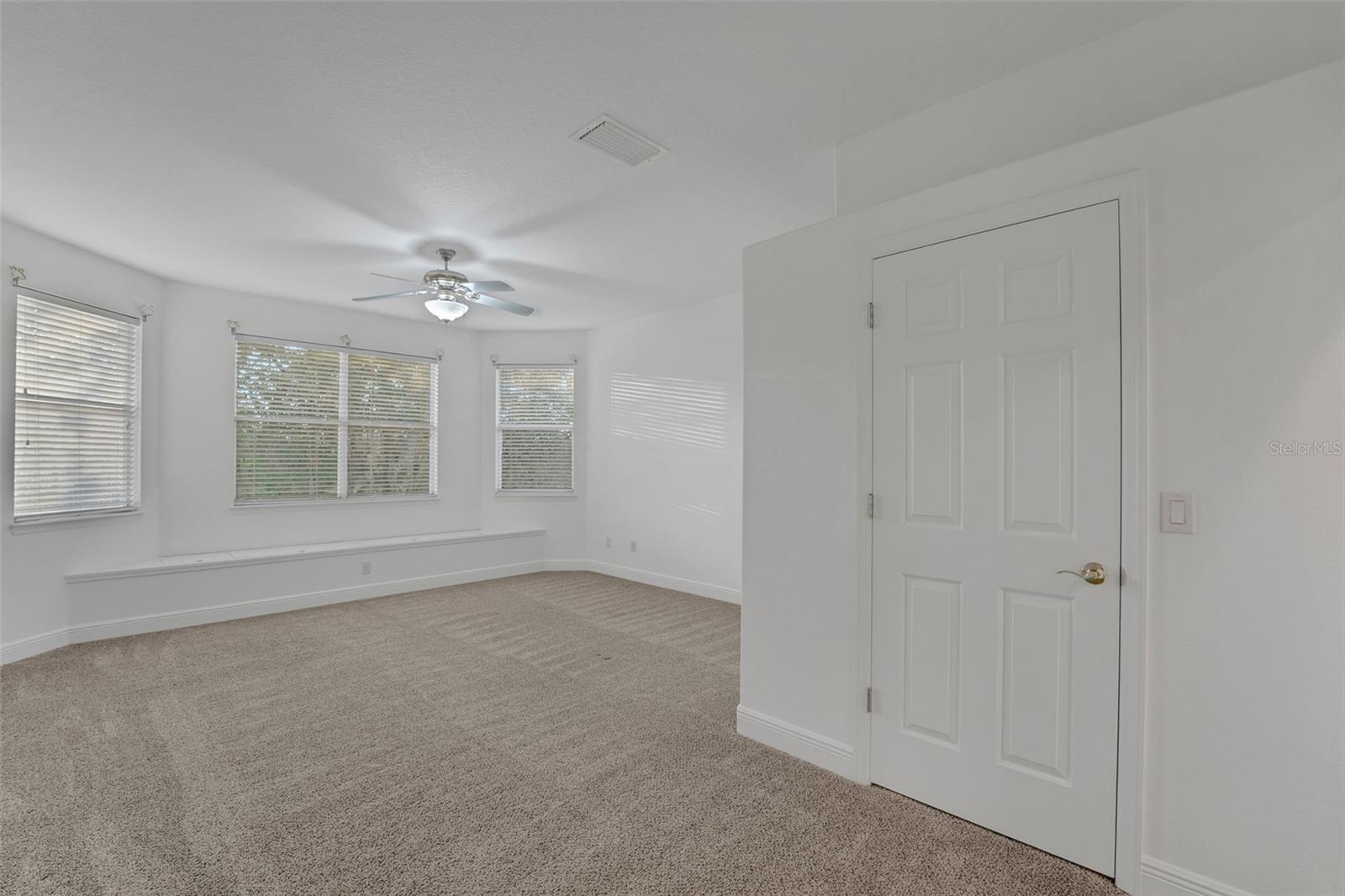 ALAQUA LAKES - Residential