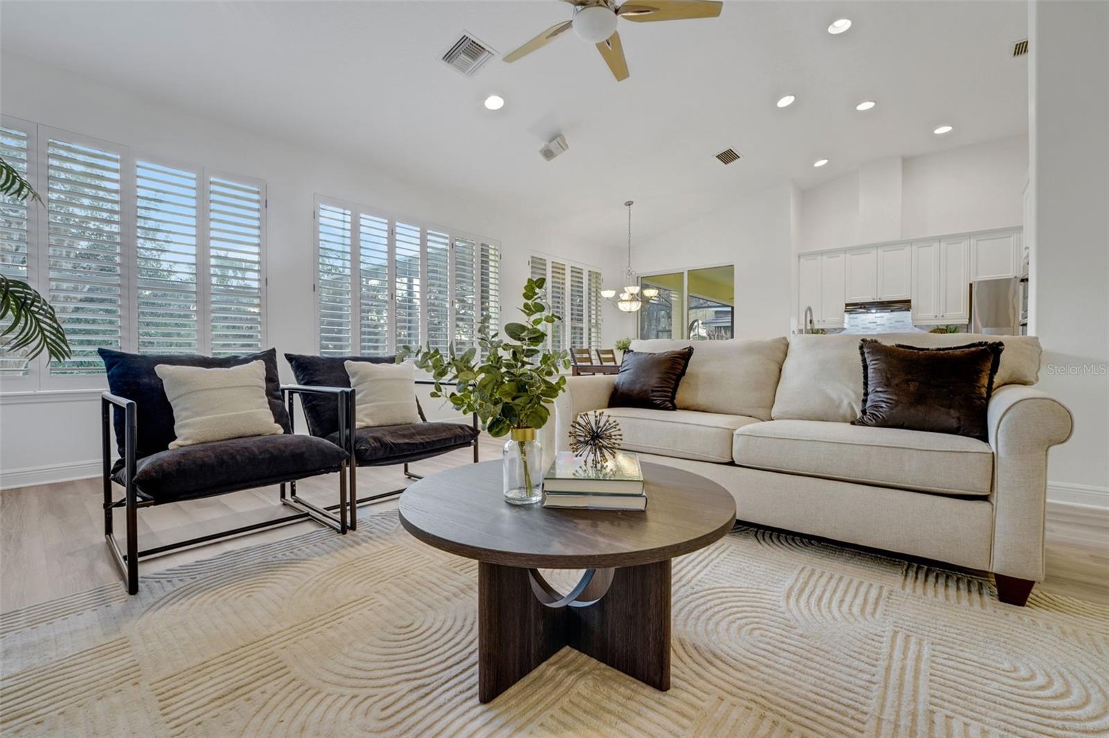 ALAQUA LAKES - Residential