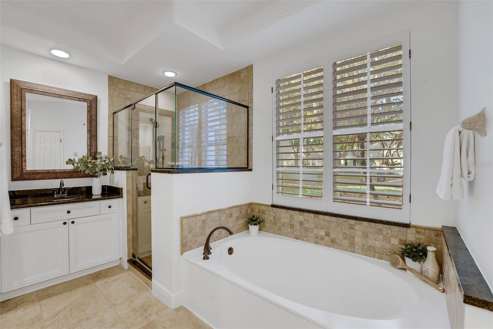 ALAQUA LAKES - Residential