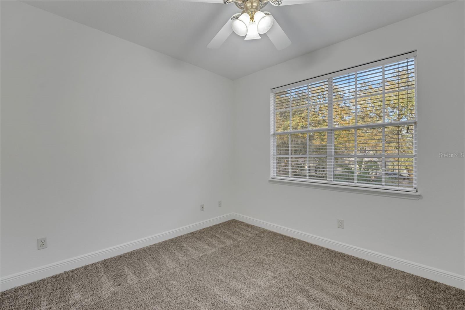 ALAQUA LAKES - Residential