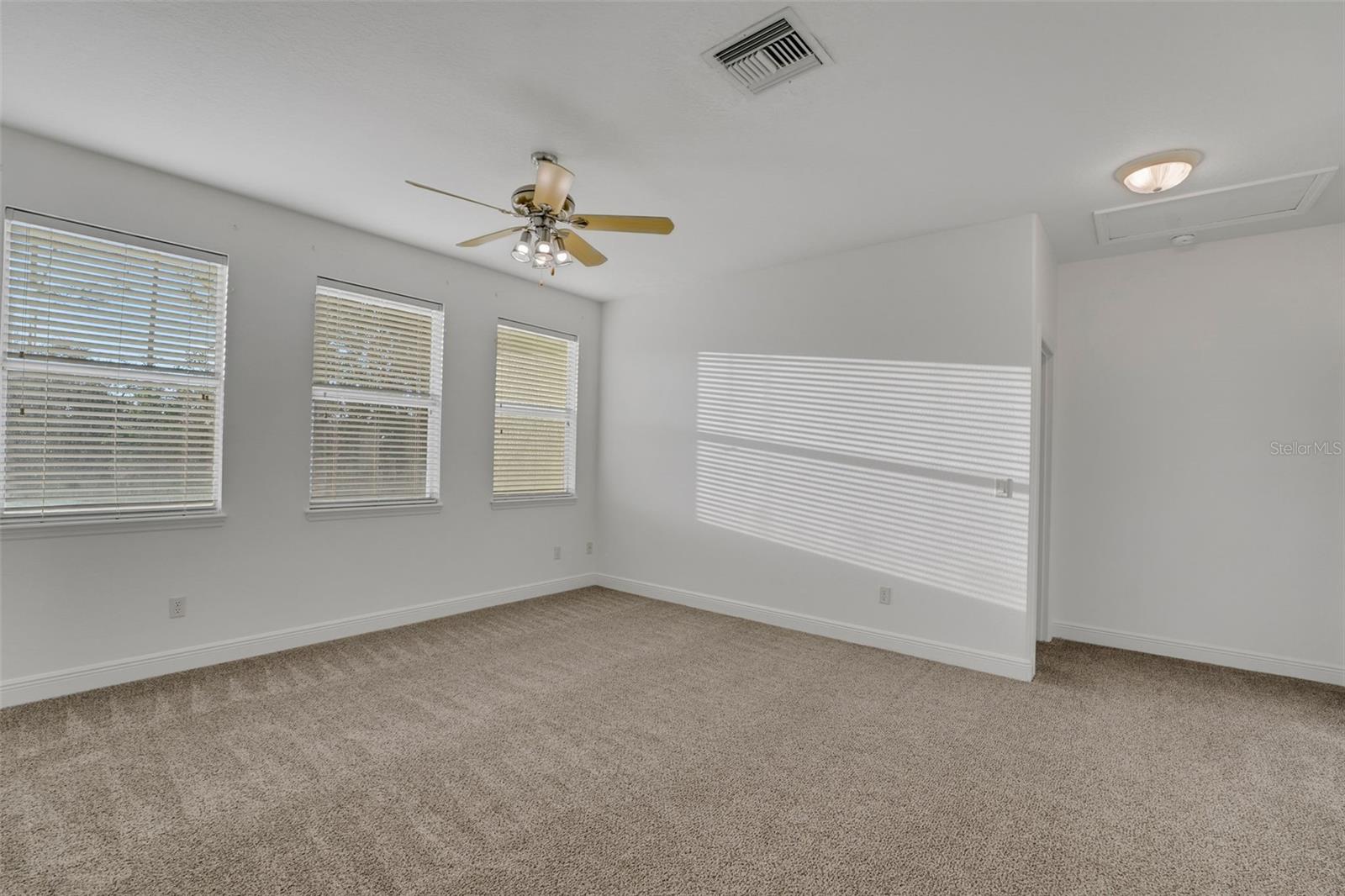 ALAQUA LAKES - Residential