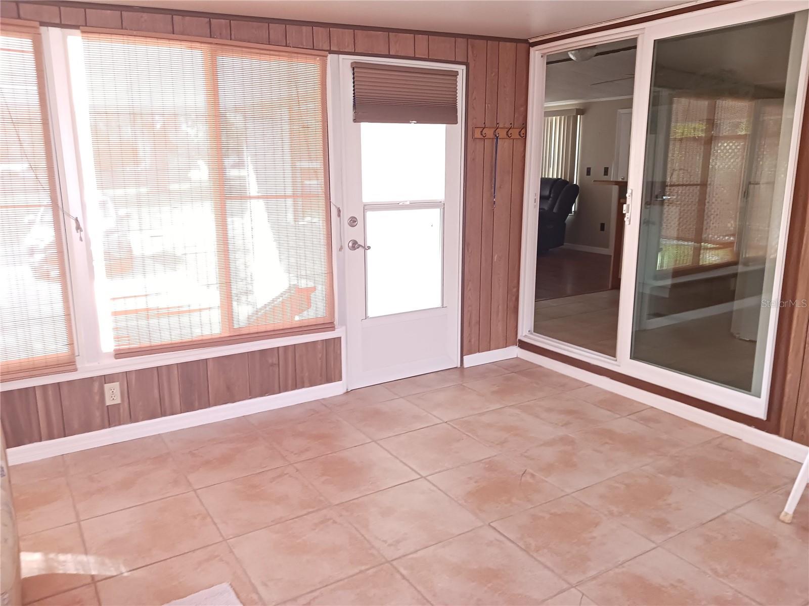 ASTATULA FRIENDLY CENTER SUB - Residential