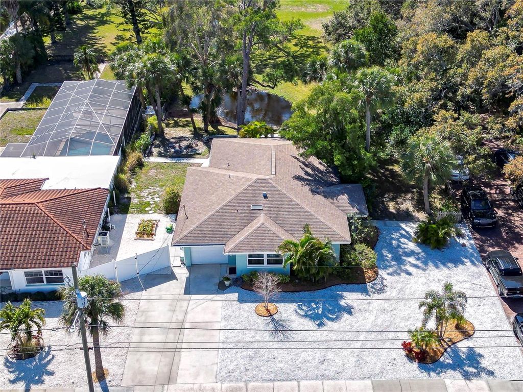 Photo of 5240 31st Avenue S, Gulfport, FL 33707 (MLS # TB8396419)