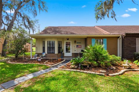 Photo of 35086 Whispering Oaks Boulevard, Dade City, FL 33523 (MLS # R4911301)