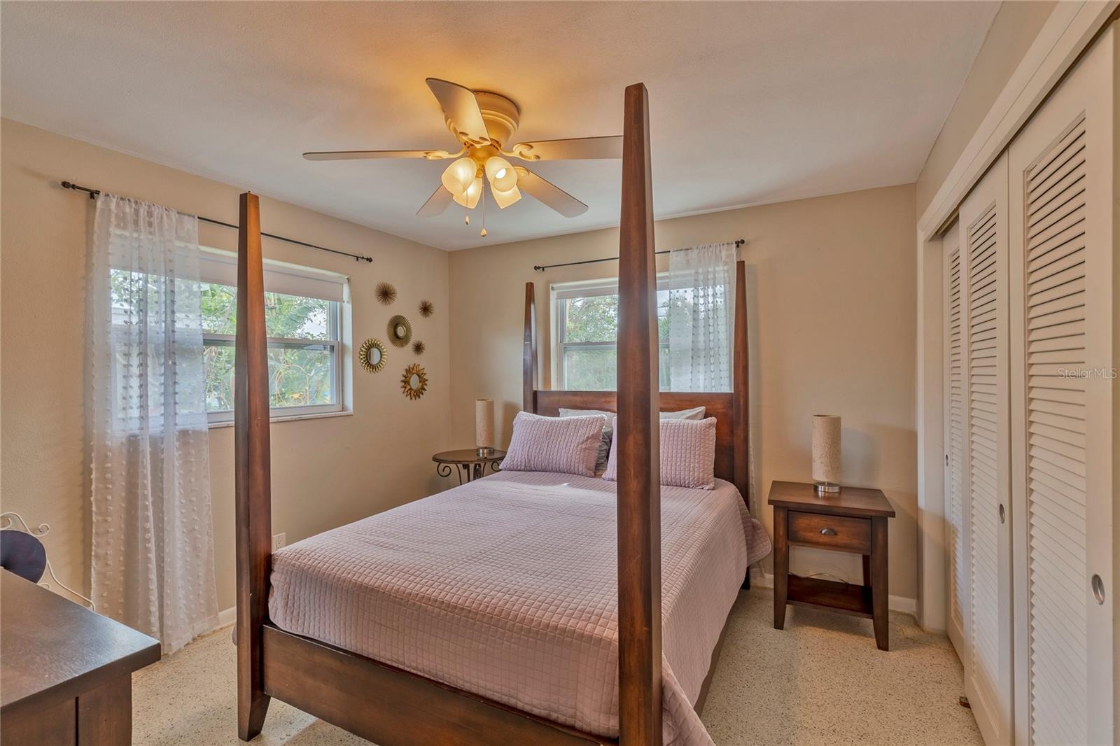 IMPERIAL PARK - Residential Lease