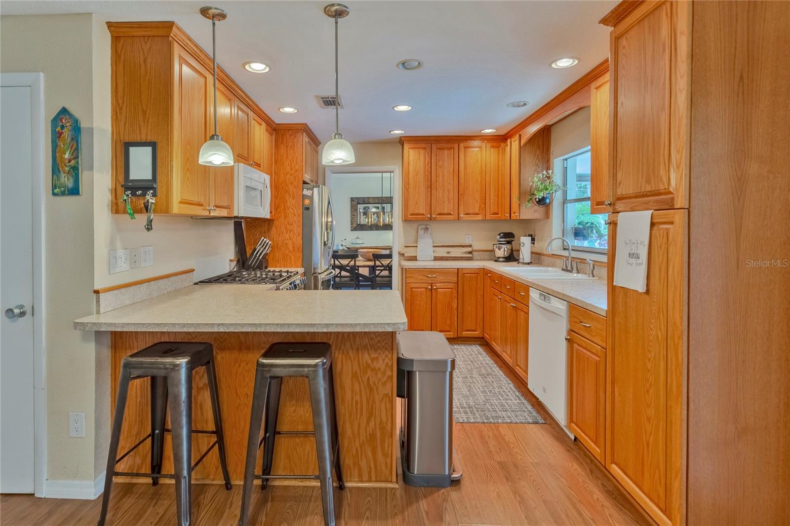 IMPERIAL PARK - Residential Lease