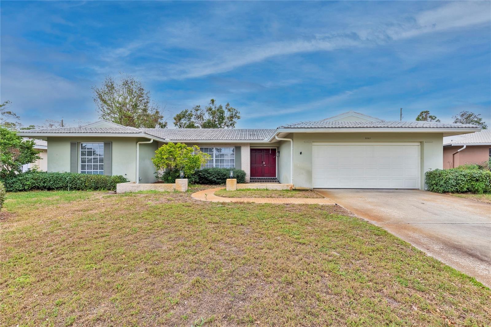 IMPERIAL PARK - Residential Lease