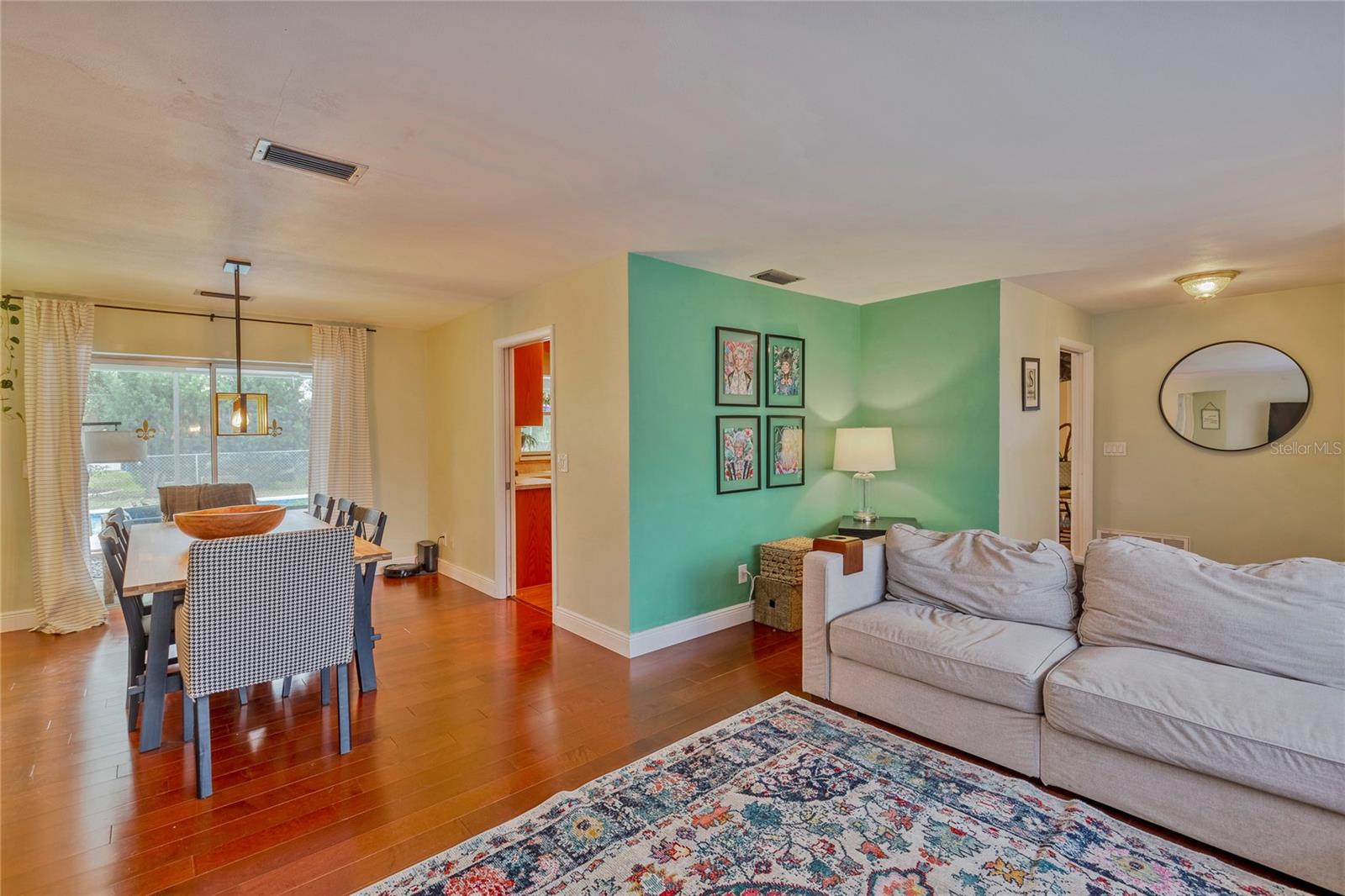 IMPERIAL PARK - Residential Lease