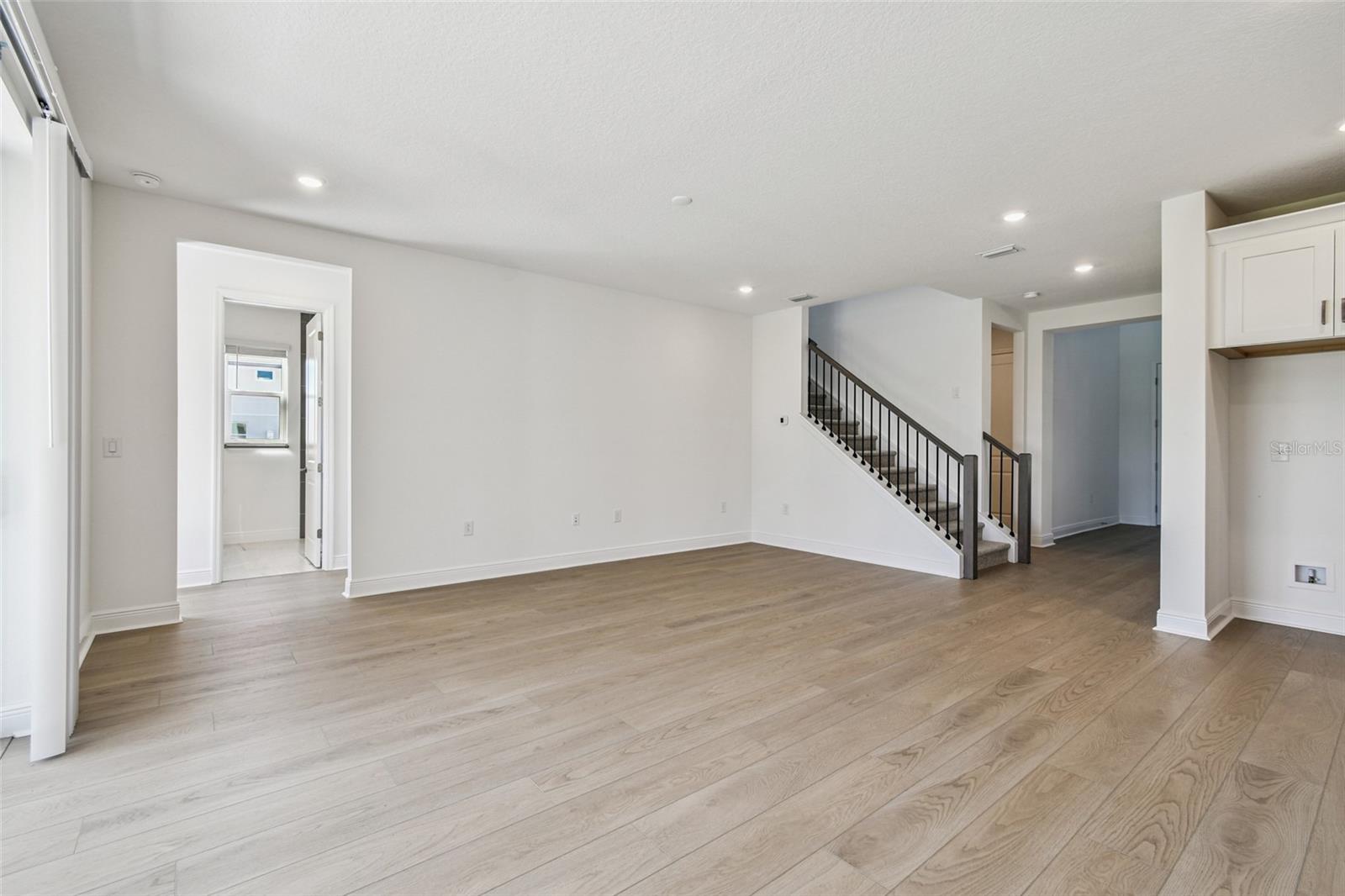 HAWKSTONE - Residential