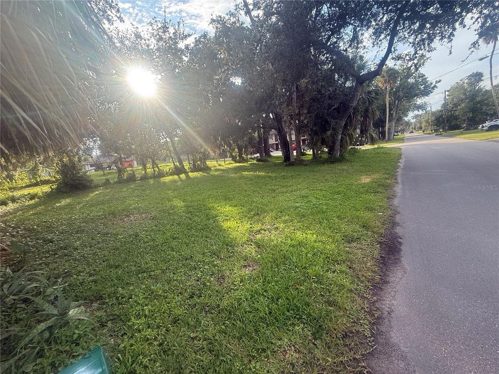 Photo of 201 Hepburn Street, Daytona Beach, FL 32114 (MLS # V4944485)