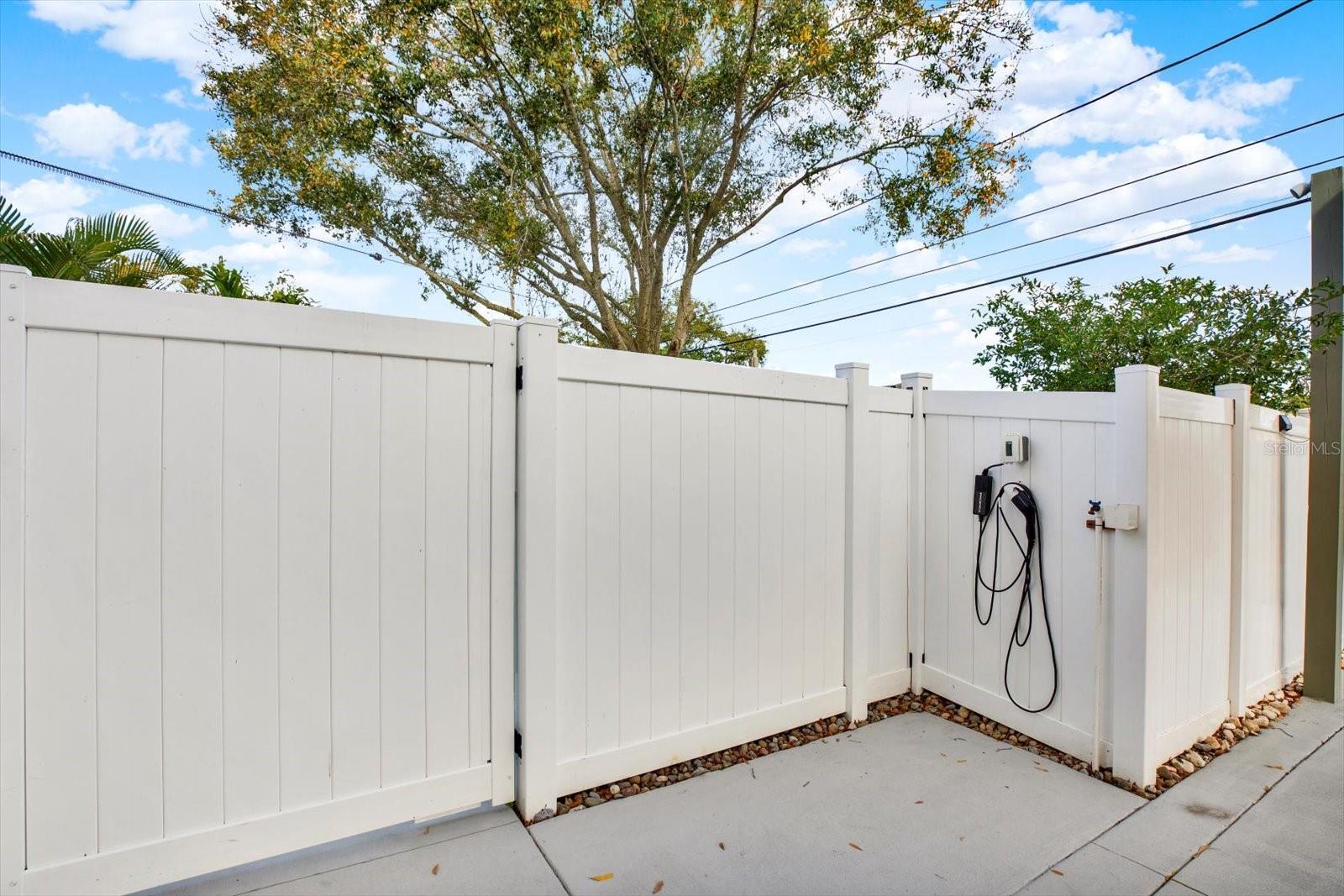 SNELL GARDENS SUB - Residential