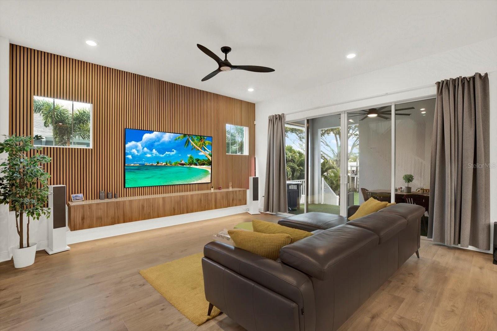 SNELL GARDENS SUB - Residential