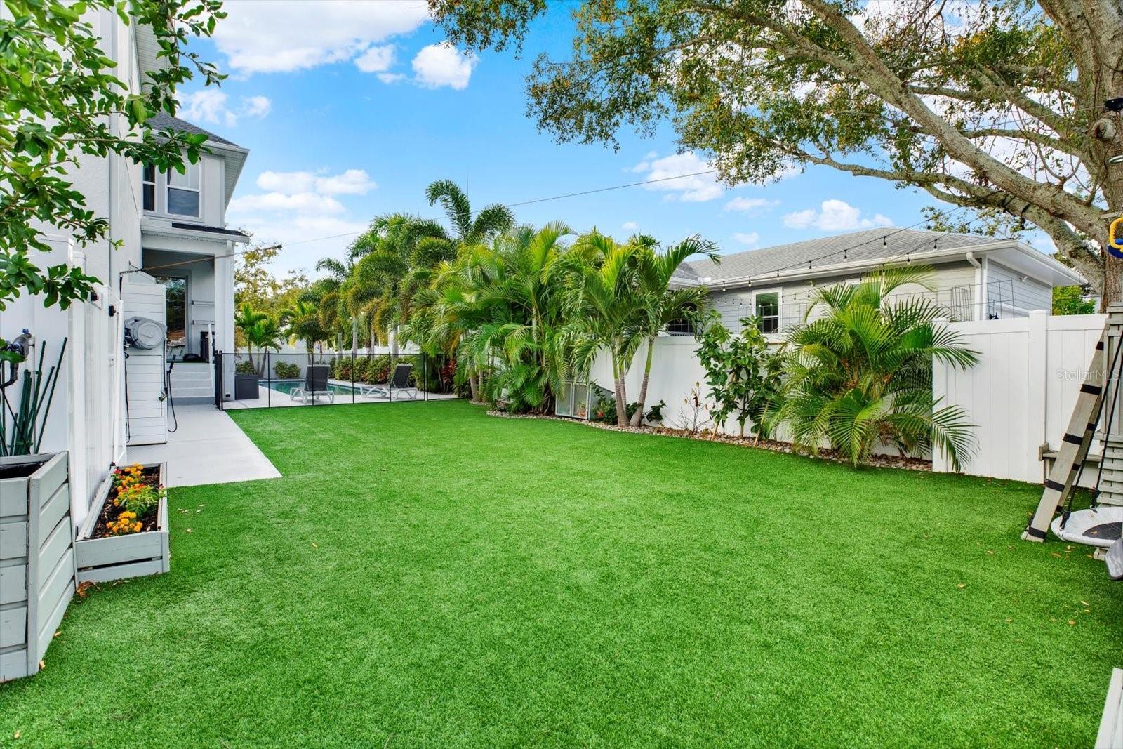 SNELL GARDENS SUB - Residential