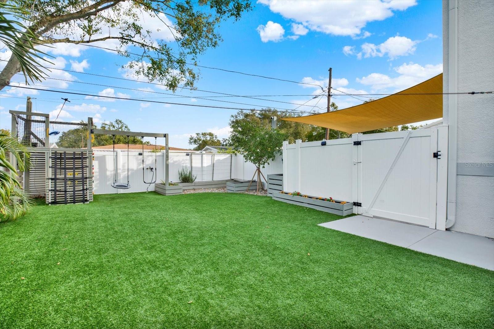 SNELL GARDENS SUB - Residential