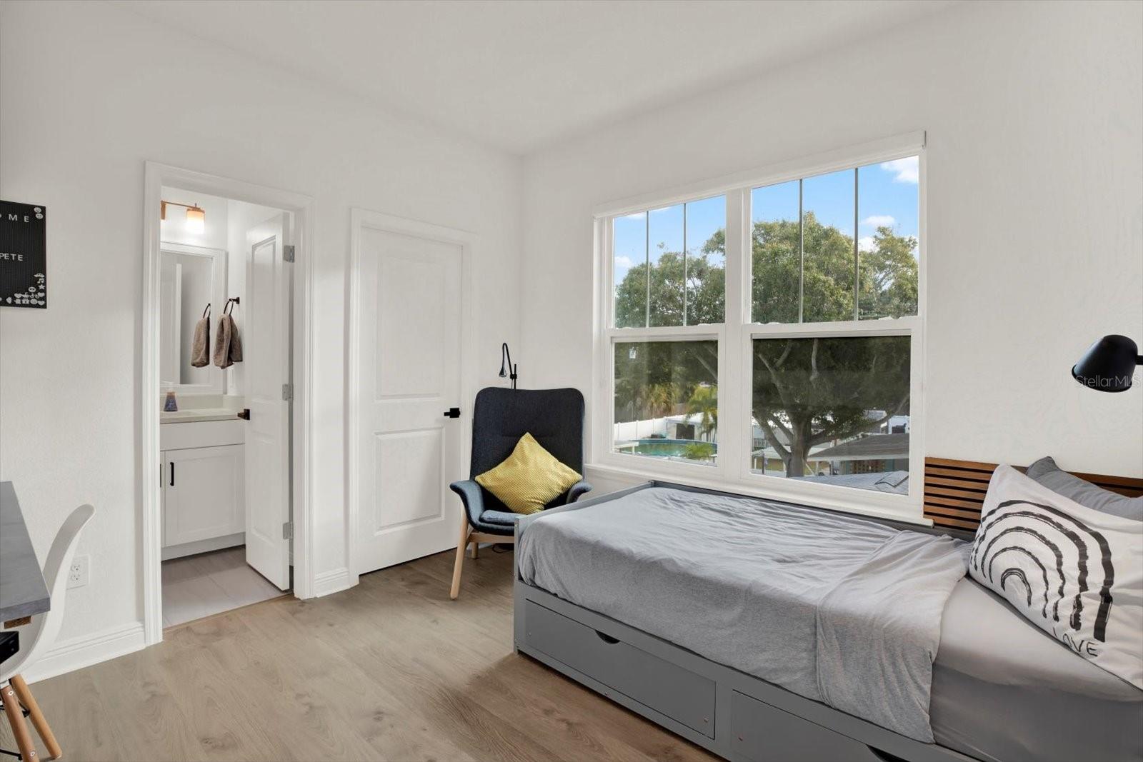 SNELL GARDENS SUB - Residential